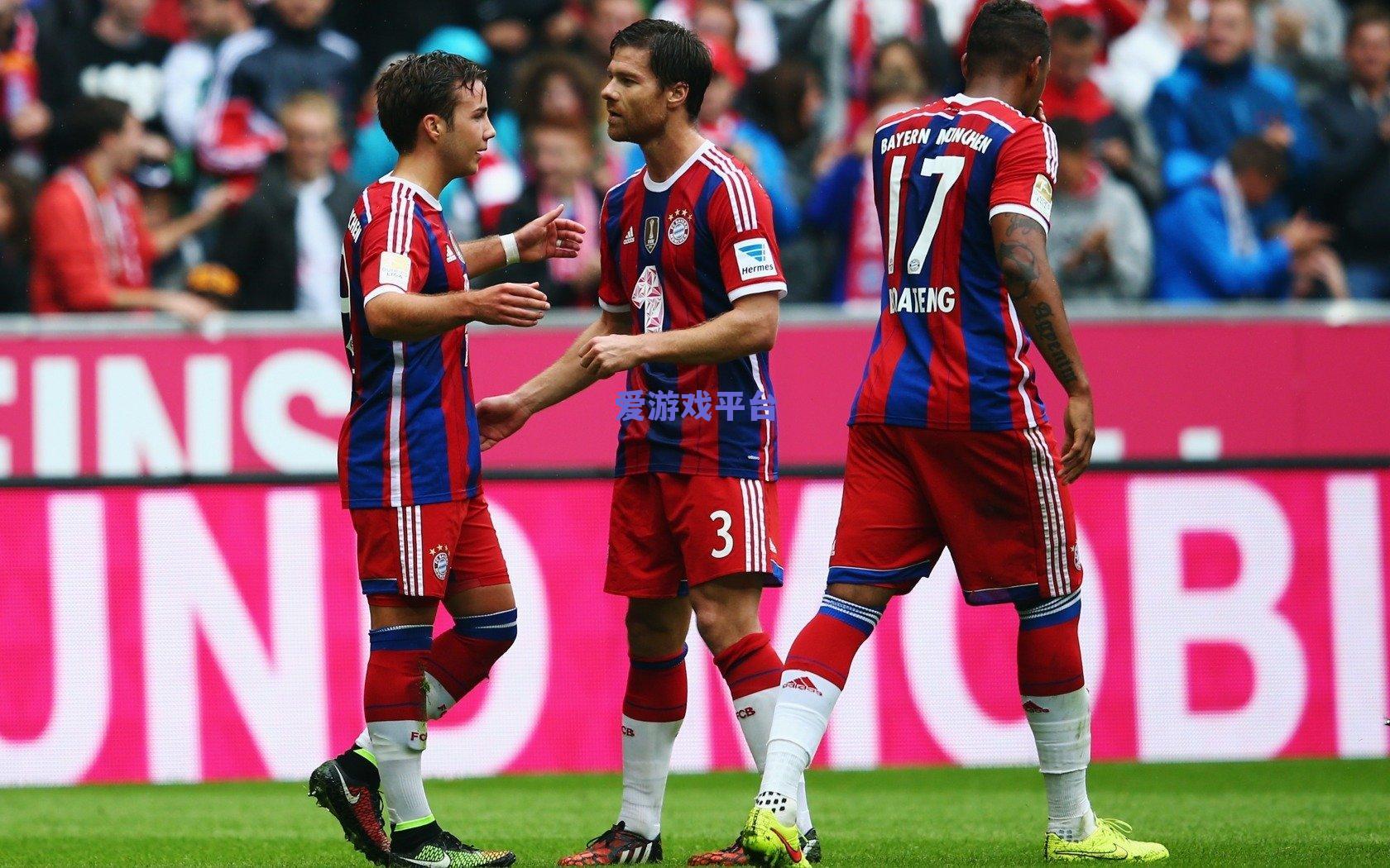 爱游戏入口|从对手到挚友，C罗与梅西关系演变刷新全球球迷认知