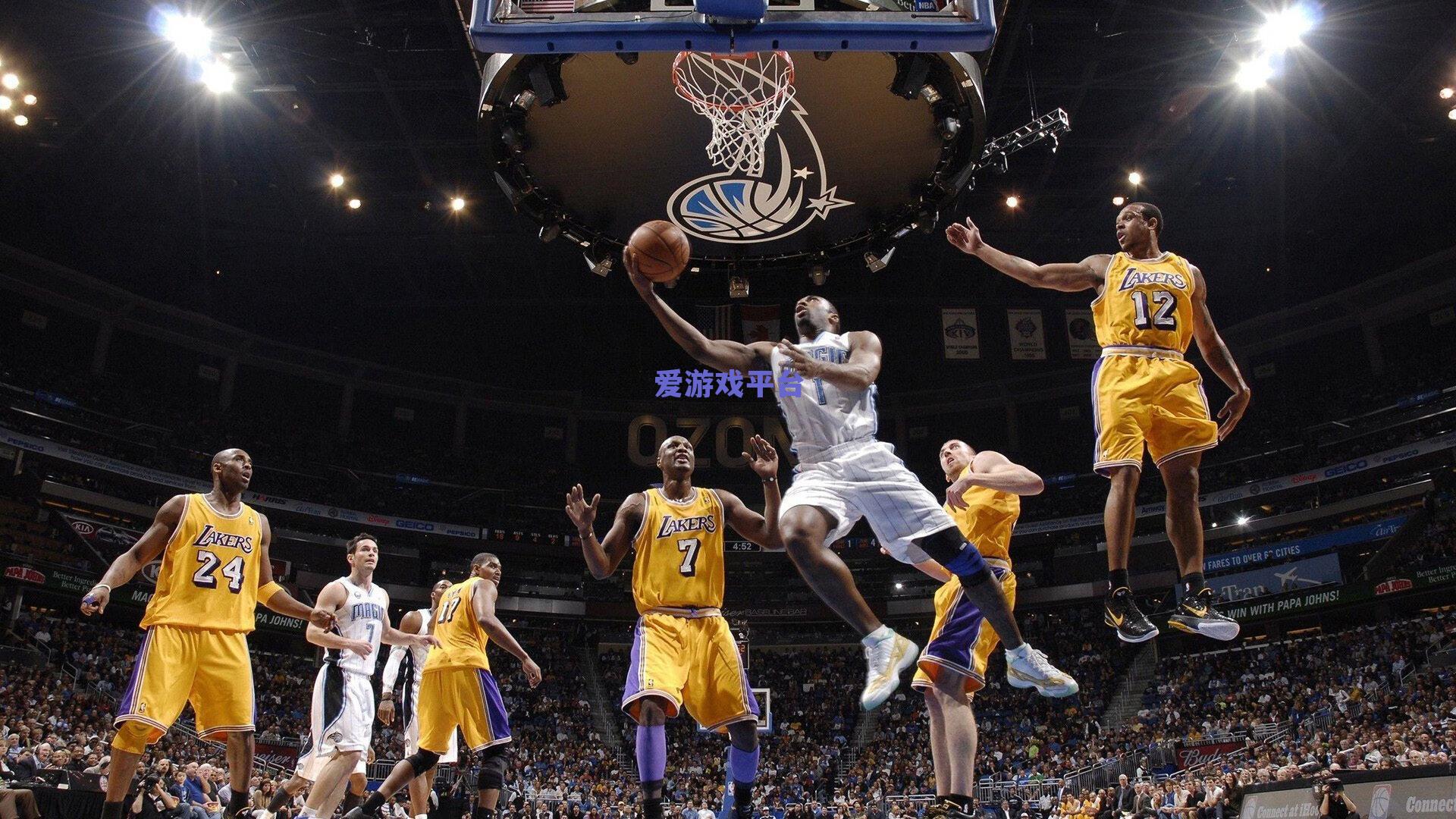 一日英超动向，阿森纳与切尔西巅峰对决成争冠分水岭，斯洛特帅位风雨飘摇